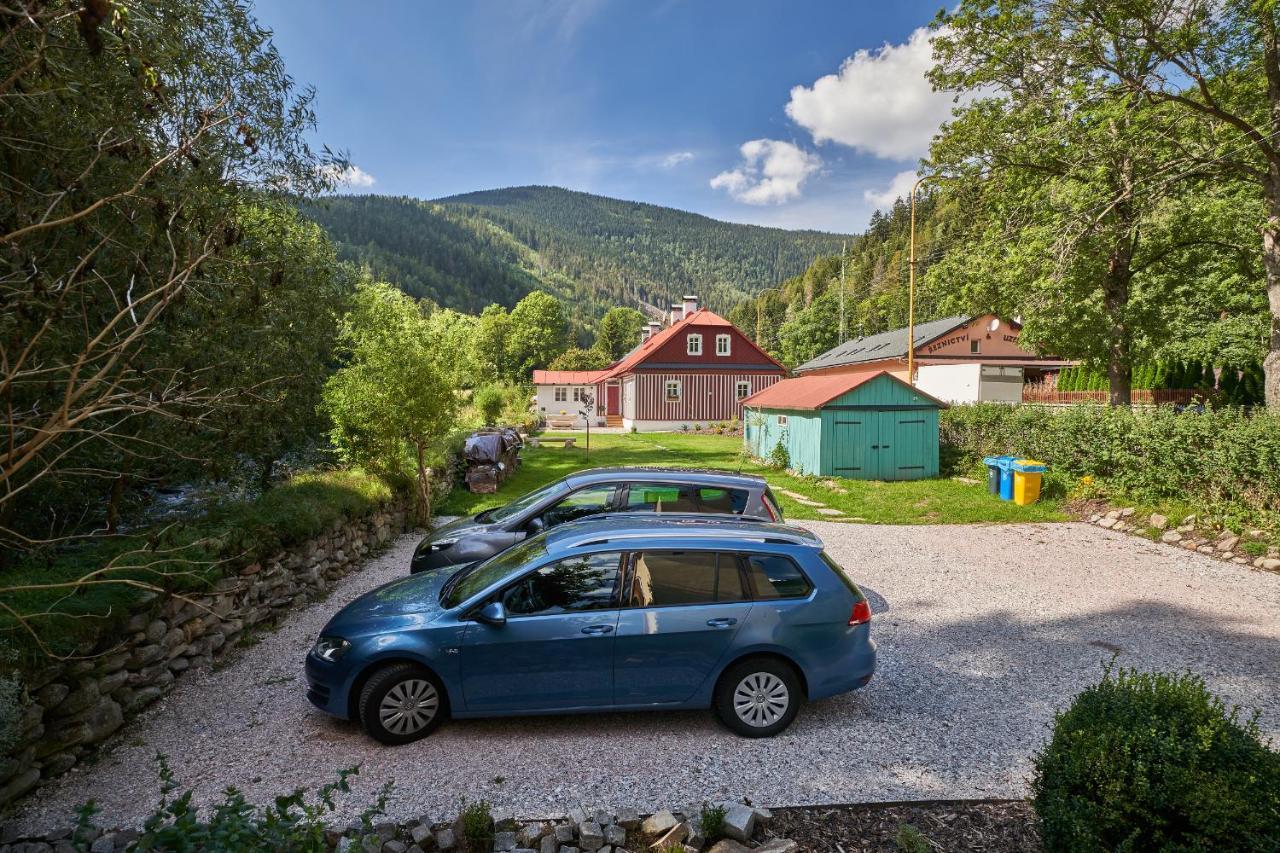 Apartmany Challupa Horní Maršov エクステリア 写真